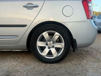 Kia Carens 2.0 CRDi LS 5dr (7 Seats)