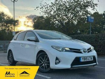 Toyota Auris 1.4 D-4D Icon Plus Hatchback 5dr Diesel Manual Euro 5 (s/s) (90 