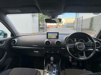 Audi A3 1.4 TFSI e-tron Sportback e-S Tronic Euro 6 5dr 8.8kWh