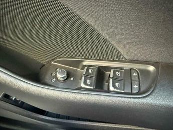 Audi A3 1.4 TFSI e-tron Sportback e-S Tronic Euro 6 5dr 8.8kWh