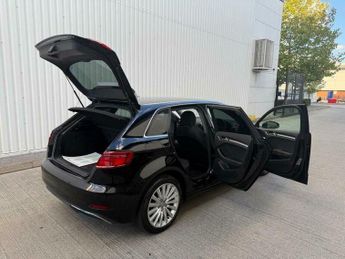 Audi A3 1.4 TFSI e-tron Sportback e-S Tronic Euro 6 5dr 8.8kWh