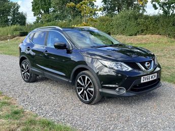 Nissan Qashqai 1.5 dCi Tekna SUV 5dr Diesel Manual 2WD Euro 6 (s/s) (110 ps)