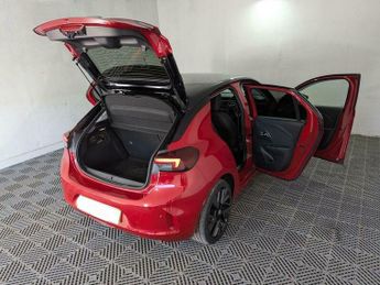 Vauxhall Corsa 50kWh Elite Nav Premium Auto 5dr (7.4Kw Charger)