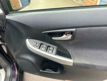 Toyota Prius 1.8 VVT-h Hatchback Hybrid KX65EZS