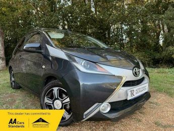 Toyota AYGO 1.0 VVT-i x-clusiv 2 x-wave Euro 6 3dr