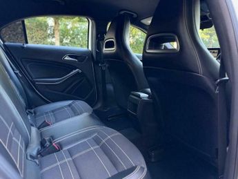 Mercedes-Benz A Class 1.6 A180 Sport 7G-DCT Euro 6 (s/s) 5dr