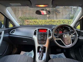 Vauxhall Astra 1.6 16v Exclusiv Auto Euro 5 5dr