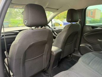 Vauxhall Astra 1.4i Turbo SRi Nav Auto Euro 6 (s/s) 5dr