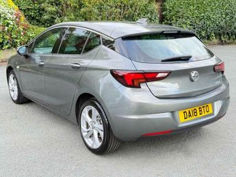 Vauxhall Astra 1.4i Turbo SRi Nav Auto Euro 6 (s/s) 5dr