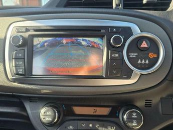 Toyota Yaris 1.33 Dual VVT-i Icon Plus Multidrive S Euro 5 5dr