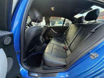 BMW 3 SERIES 3.0 330d M Sport Auto Euro 5 (s/s) 4dr