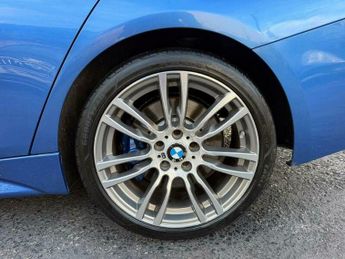 BMW 3 SERIES 3.0 330d M Sport Auto Euro 5 (s/s) 4dr