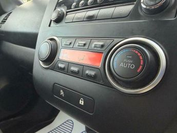 Nissan Leaf 24kWh Visia Auto 5dr