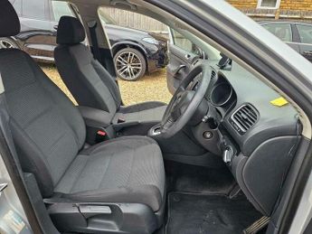 Volkswagen Golf 1.6 TDI SE DSG Euro 5 5dr