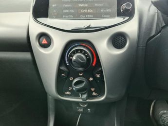 Peugeot 108 1.0 Active Hatchback 5dr Petrol 2 Tronic Euro 6 (68 ps)