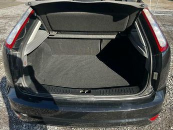 Ford Focus 1.6 TDCi DPF Zetec 5dr