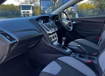 Ford Focus 1.6 TDCi Zetec Euro 5 (s/s) 5dr