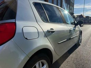 Renault Clio 1.5 dCi Dynamique 5dr