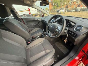 Ford Fiesta 1.0T EcoBoost Zetec Euro 6 (s/s) 5dr