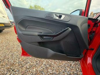 Ford Fiesta 1.0T EcoBoost Zetec Euro 6 (s/s) 5dr