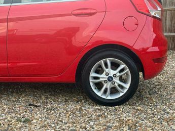 Ford Fiesta 1.0T EcoBoost Zetec Euro 6 (s/s) 5dr