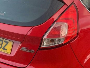 Ford Fiesta 1.0T EcoBoost Zetec Euro 6 (s/s) 5dr