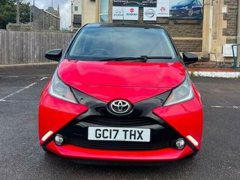 Toyota AYGO 1.0 VVT-i x-cite 4 Red Bi-Tone Euro 6 5dr
