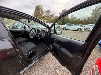 Toyota Yaris VVT-I TR