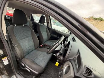 Toyota Yaris VVT-I TR