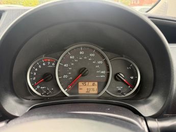 Toyota Yaris VVT-I TR