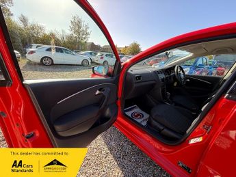 Volkswagen Polo SE TSI DSG