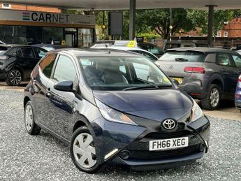 Toyota AYGO 1.0 VVT-i x-play Euro 6 5dr