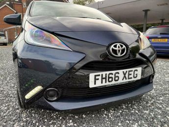 Toyota AYGO 1.0 VVT-i x-play Euro 6 5dr