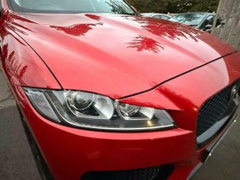 Jaguar F-Pace 3.0 D300 V6 S Auto AWD Euro 6 (s/s) 5dr