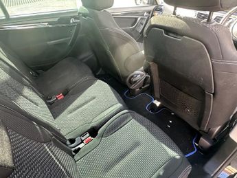 Citroen C4 Picasso 1.6 e-HDi Airdream Platinum MPV 5dr Diesel EGS6 Euro 5 (s/s) (11