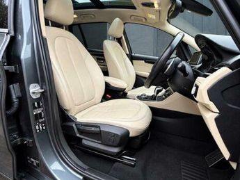 BMW 2 SERIES 2.0 220d Luxury Auto xDrive Euro 6 (s/s) 5dr