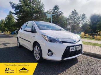 Toyota Yaris 1.5 VVT-h T Spirit Hatchback 5dr Petrol Hybrid CVT Euro 5 (101 p