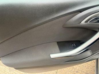 Vauxhall Astra 1.6 16v SRi Euro 5 5dr