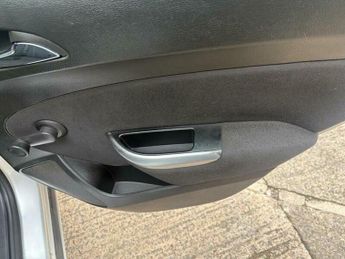 Vauxhall Astra 1.6 16v SRi Euro 5 5dr