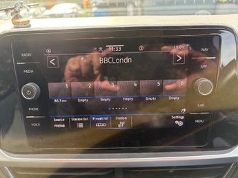 Volkswagen T-Roc MATCH TSI DSG*ONE FORMER KEEPER*MOT DUE 26/03/2027*FREE BREAKDOW