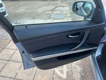 BMW 3 SERIES 2.0 318i SE Steptronic Euro 5 4dr