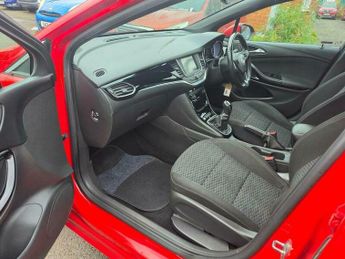 Vauxhall Astra 1.4i Turbo SRi Euro 6 5dr
