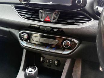 Hyundai I30 1.4 T-GDi Blue Drive SE Nav DCT Euro 6 5dr 138BHP