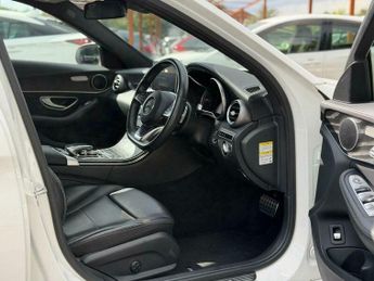 Mercedes-Benz C Class 2.0 C200 AMG Line (Premium) Saloon 4dr Petrol 7G-Tronic+ Euro 6 
