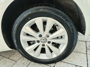 Volkswagen Golf 2.0 TDI BlueMotion Tech SE Hatchback 5dr Diesel DSG Euro 5 (s/s)