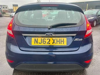 Ford Fiesta ZETEC LOW MILES+A/C+ISOFIX