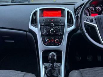 Vauxhall Astra 1.4 16v SRi Euro 5 5dr