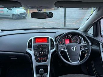 Vauxhall Astra 1.4 16v SRi Euro 5 5dr