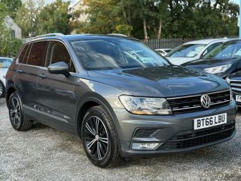 Volkswagen Tiguan 2.0 TDI BlueMotion Tech SE Navigation DSG Euro 6 (s/s) 5dr