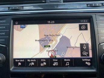 Volkswagen Tiguan 2.0 TDI BlueMotion Tech SE Navigation DSG Euro 6 (s/s) 5dr
